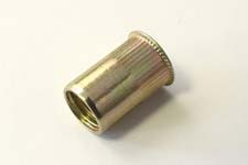 Гайка-заклепка М10 мал. фланец рифл.